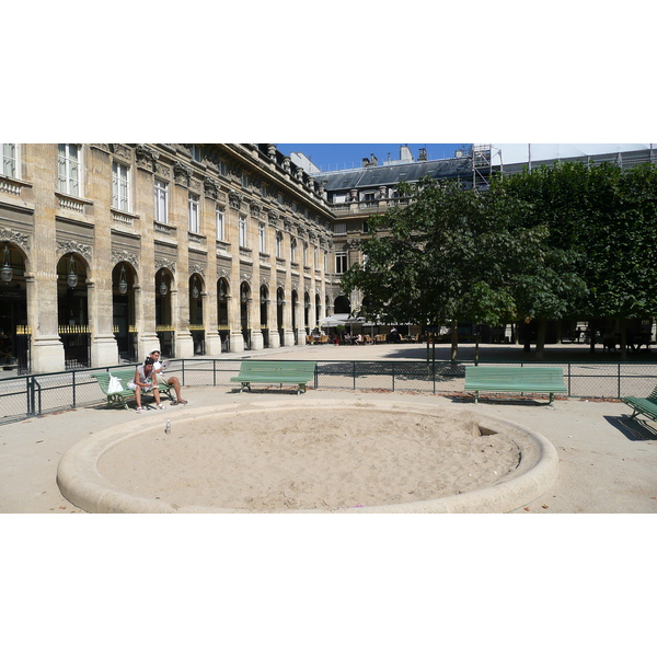 照片 法国(France) 巴黎(Paris) 皇家宫殿(Palais Royal) 2007-08 14