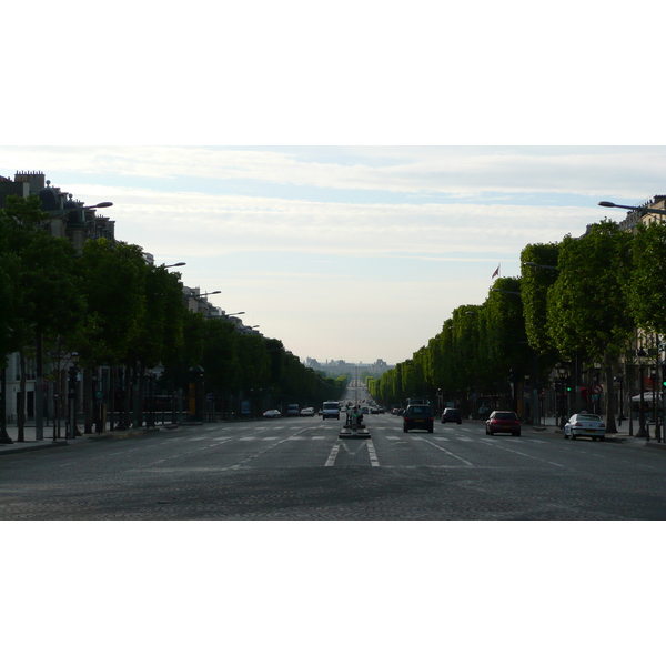 照片 法国(France) 巴黎(Paris) 星形广场和凯旋门(Etoile and Arc de Triomphe) 2007-06 8
