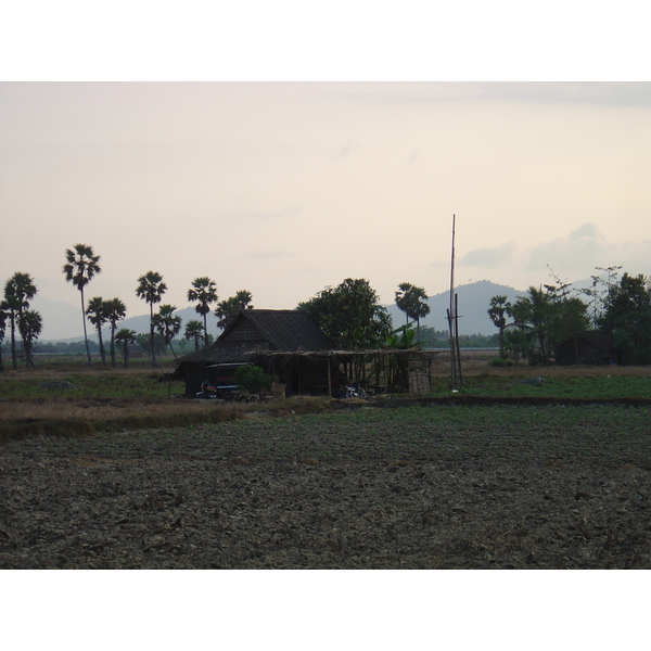 照片 缅甸(Myanmar) 土瓦至茂马干海滩公路(Road from Dawei to Maungmagan beach) 2005-01 41
