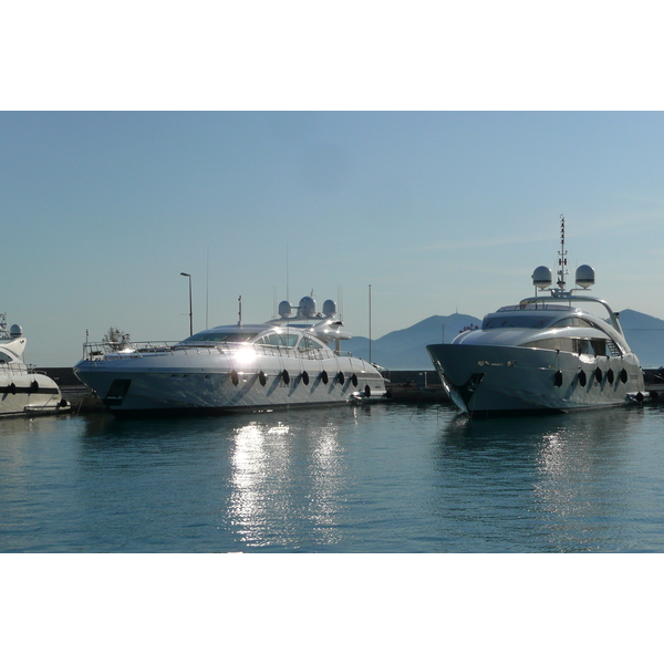 照片 法国(France) 戛纳(Cannes) 皮埃尔·康托港(Port Pierre Canto) 2008-05 63