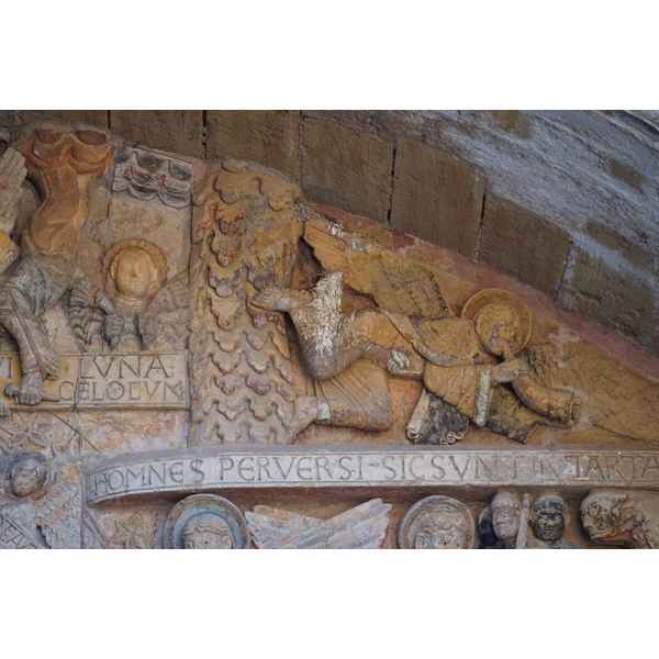 照片 法国(France) 孔克(Conques) 孔克圣福瓦修道院教堂(Abbatiale Sainte-Foy de Conques) 2018-04 24