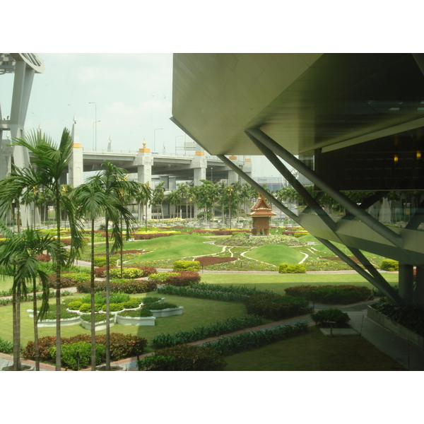 照片 泰国(Thailand) 曼谷(Bangkok) 素万那普机场(Suvarnabhumi Airport) 2007-02 33