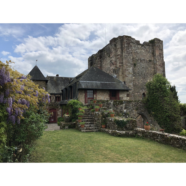照片 法国(France) 蒂雷讷(Turenne) 2018-04 133