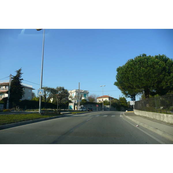 照片 法国(France) 蔚蓝海岸(French Riviera) 戛纳至卡涅公路(Cannes to Cagnes road) 2008-03 59