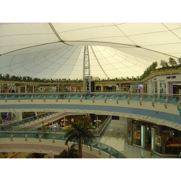 照片 阿联酋(United Arab Emirates) 阿布扎比(Abu Dhabi) 码头购物中心(Marina Mall) 2005-09 15