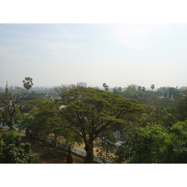 照片 缅甸(Myanmar) 仰光(Yangon) 仰光大金塔(Shwedagon Pagoda) 2005-01 46