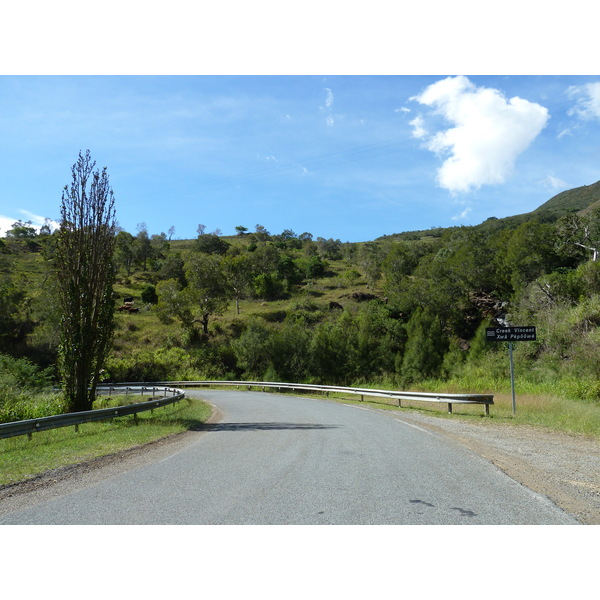 照片 新喀里多尼亚(New Caledonia) 通图塔至蒂奥公路(Tontouta to Thio road) 2010-05 14
