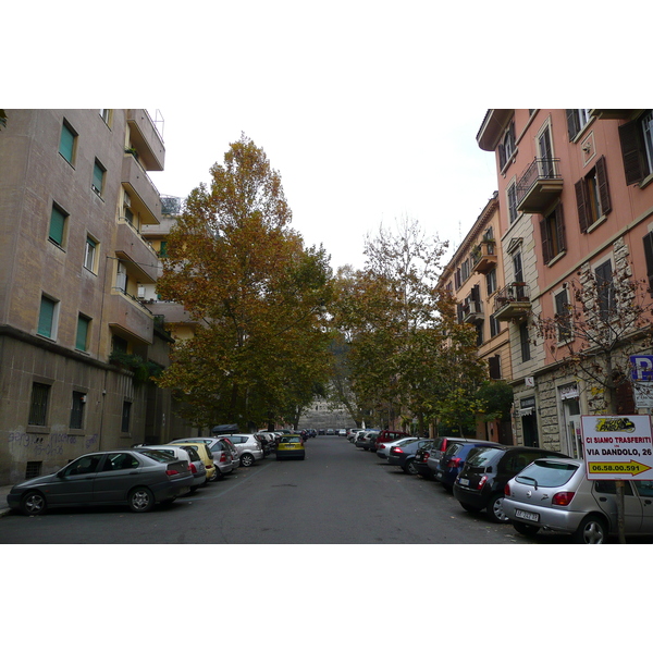 照片 意大利(Italy) 罗马(Rome) 格洛里奥索大道(Viale Glorioso) 2007-11 30