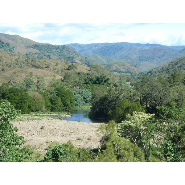 照片 新喀里多尼亚(New Caledonia) 通图塔至蒂奥公路(Tontouta to Thio road) 2010-05 24