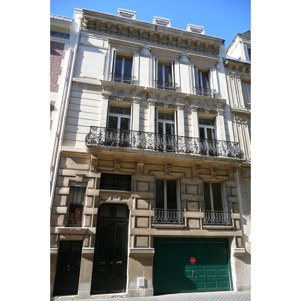 照片 法国(France) 巴黎(Paris) 第十七区(17th Arrondissement) 福尔图尼街(Rue Fortuny) 2007-09 12