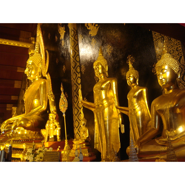 照片 泰国(Thailand) 彭世洛(Phitsanulok) 玛哈泰寺（大舍利寺）(Wat Pra Sri Rattana Mahathat Vora Maha Vihar) 2008-01 19