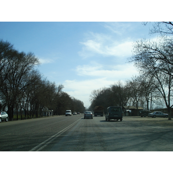照片 哈萨克斯坦(Kazakhstan) 阿拉木图至恰伦峡谷公路(Almaty to Charyn Canyon road) 2007-03 164