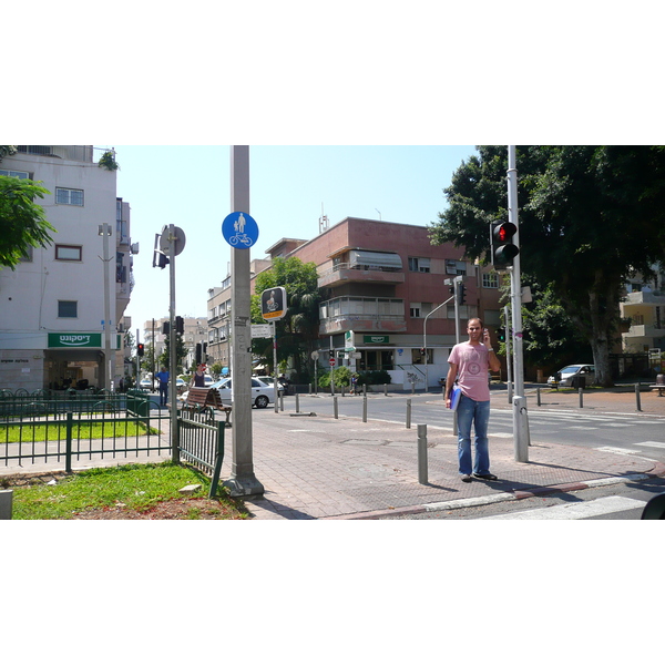 照片 以色列(Israel) 特拉维夫(Tel Aviv) 罗斯柴尔德大道(Rothschild Street) 2007-06 29
