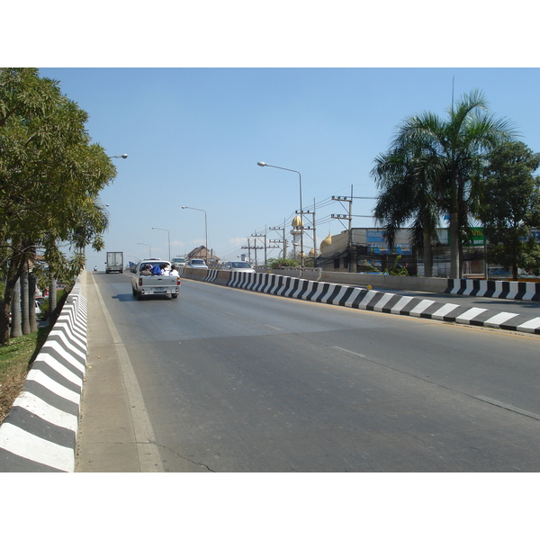 照片 泰国(Thailand) 彭世洛(Phitsanulok) 友谊路(Mittraparp Road) 2008-01 33