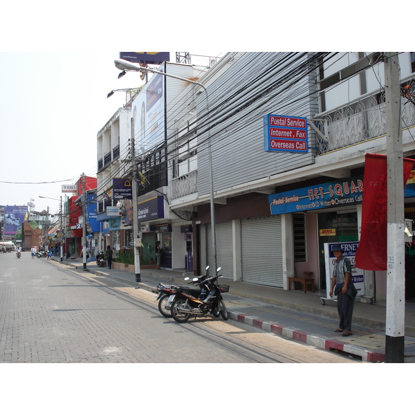 照片 泰国(Thailand) 清迈(Chiang Mai) 护城河内(Inside Canal) 拉查丹嫩路（步行街）(Rad Cha Dom Nurn (Walking Street)) 2006-04 9