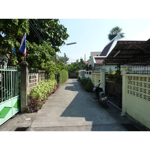 照片 泰国(Thailand) 清迈(Chiang Mai) 三兰路(Sam Lan Road) 2009-12 2