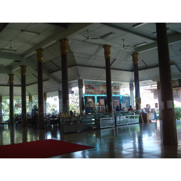 照片 泰国(Thailand) 彭世洛(Phitsanulok) 拉嘉布拉纳寺(Wat Ratcha Bhurana) 2008-01 23