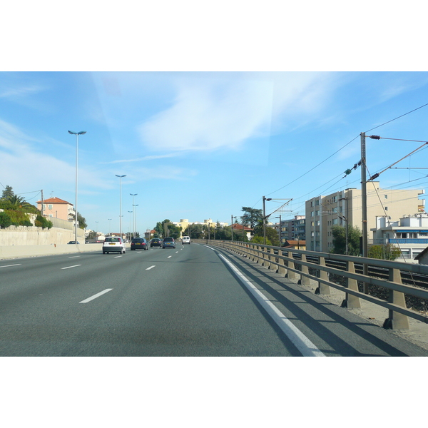 照片 法国(France) 蔚蓝海岸(French Riviera) 滨海卡涅至尼斯公路(Cagnes sur Mer to Nice road) 2007-10 23