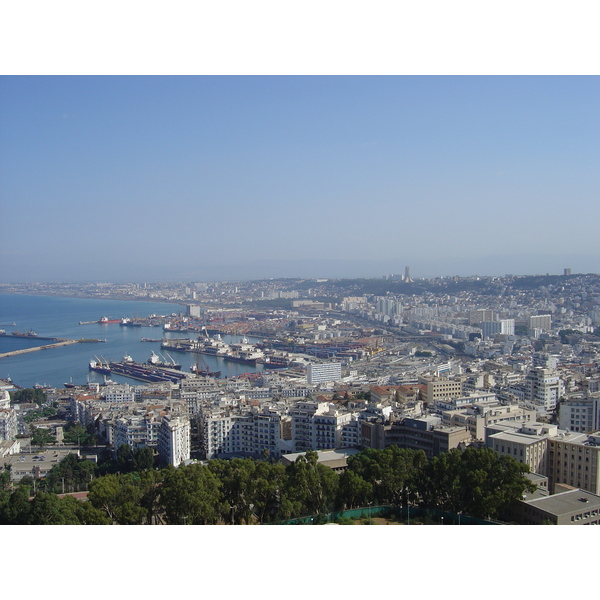 照片 阿尔及利亚(Algeria) 阿尔及尔(Algiers) 奥拉西酒店(El Aurassi Hotel) 2004-09 0