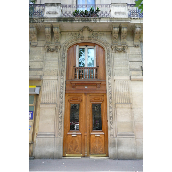 照片 法国(France) 巴黎(Paris) 尼尔大街(Avenue Niel) 2007-06 32