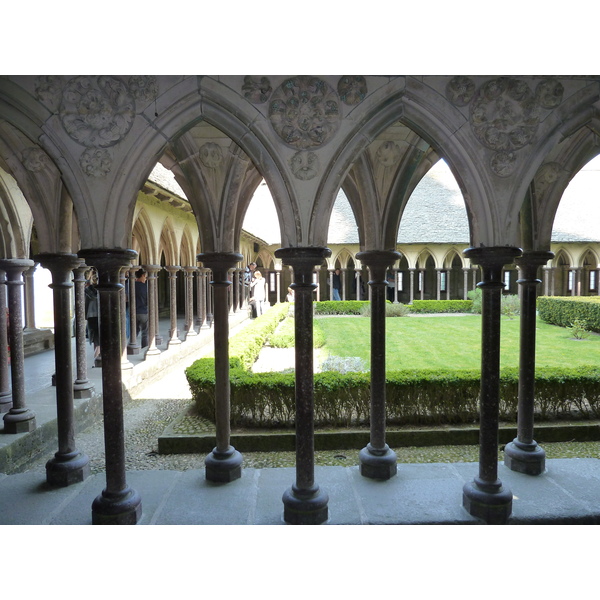 照片 法国(France) 圣米歇尔山(Mont St Michel) 圣米歇尔山修道院回廊(Mont St Michel Abbey Cloister) 2010-04 16