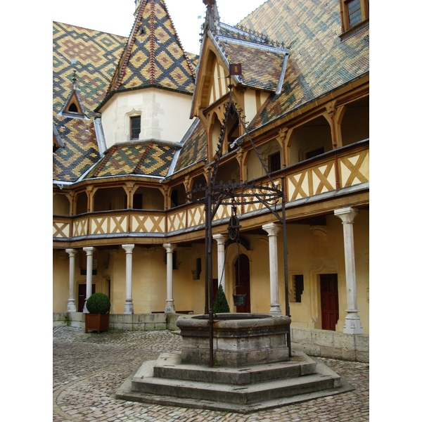 照片 法国(France) 博讷(Beaune) 博讷济贫院(Hospices de Beaune) 2007-01 9