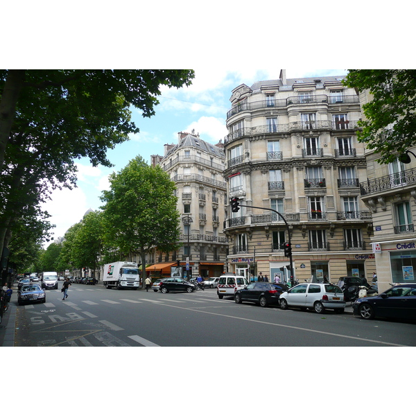 照片 法国(France) 巴黎(Paris) 尼尔大街(Avenue Niel) 2007-06 23