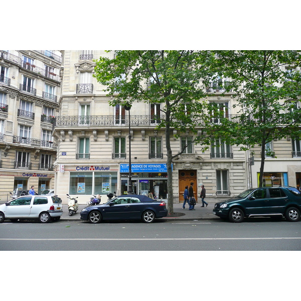 照片 法国(France) 巴黎(Paris) 尼尔大街(Avenue Niel) 2007-06 18