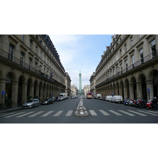 照片 法国(France) 巴黎(Paris) 旺多姆广场(Place Vendome) 2007-07 11