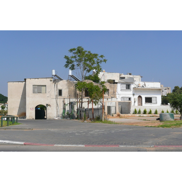 照片 以色列(Israel) 特拉维夫(Tel Aviv) 耶路撒冷街(Yerushalyim Street) 2007-06 0