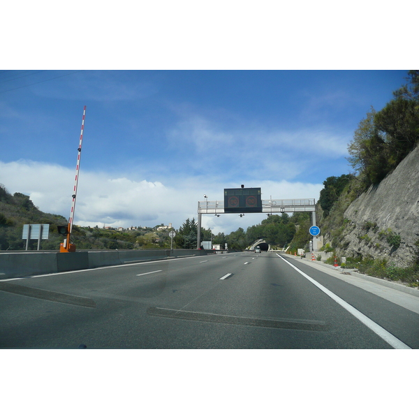 照片 法国(France) 蔚蓝海岸(French Riviera) 尼斯至芒通公路(Nice to Menton road) 2008-03 65