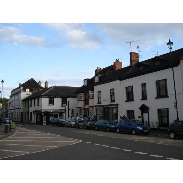 照片 英国(United Kingdom) 卡利恩(Caerleon) 2006-05 23
