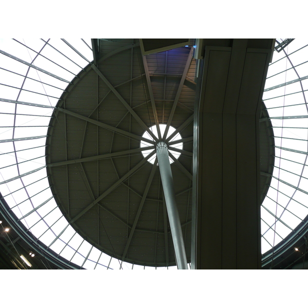 照片 法国(France) 巴黎(Paris) 拉德芳斯(La Defense) 四季购物中心(Les Quatre Temps) 2007-05 10