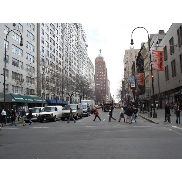 照片 美国(United States) 纽约(New York) 沿第五大道而下(down the 5th Avenue) 2006-03 42