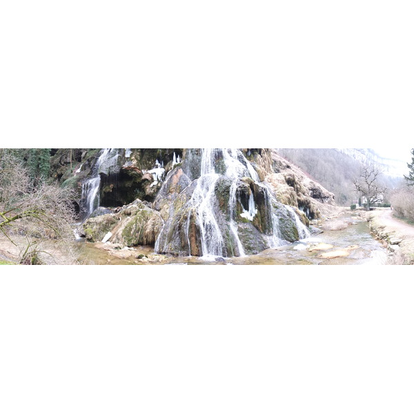 照片 法国(France) 博姆莱梅西厄(Baume les Messieurs) 2012-02 65