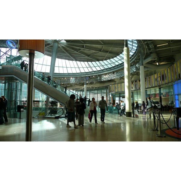 照片 法国(France) 巴黎(Paris) 拉德芳斯(La Defense) 四季购物中心(Les Quatre Temps) 2007-05 9