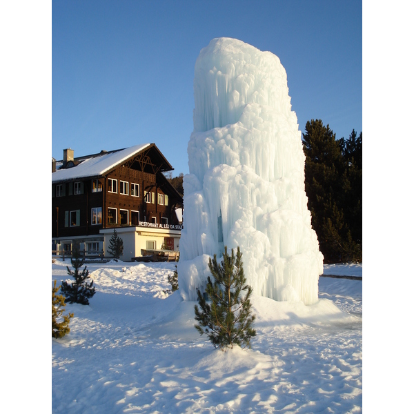 照片 瑞士(Switzerland) 圣莫里茨施拉里尼亚(St Moritz Schlarigna) 2007-01 64