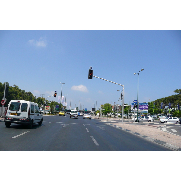 照片 以色列(Israel) 特拉维夫(Tel Aviv) 罗卡赫街(Rokach Street) 2007-06 18