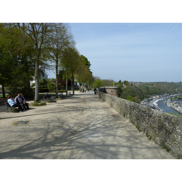 照片 法国(France) 迪南(Dinan) 迪南城墙(Dinan city walls) 2010-04 18