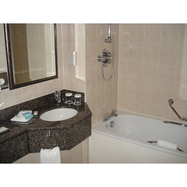 照片 英国(United Kingdom) 布拉克内尔(Bracknell) 希尔顿酒店(Hilton Hotel) 2006-10 12
