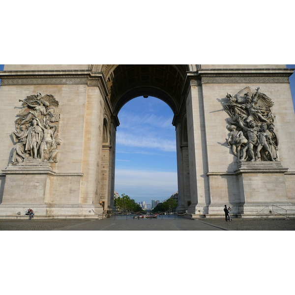 照片 法国(France) 巴黎(Paris) 星形广场和凯旋门(Etoile and Arc de Triomphe) 2007-06 4
