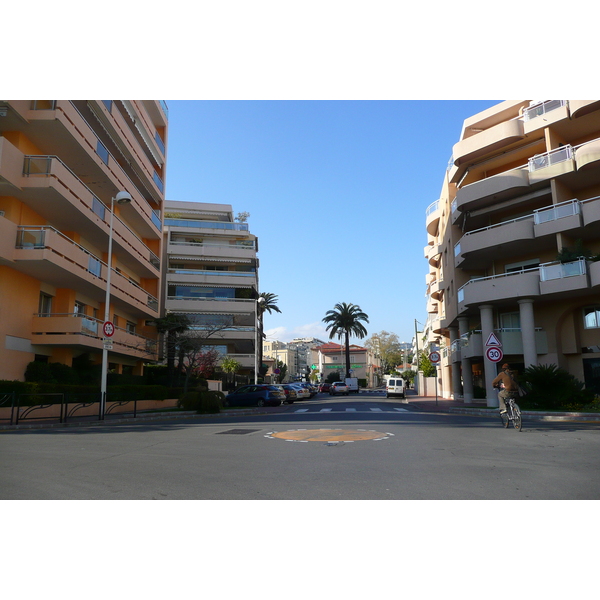 照片 法国(France) 戛纳(Cannes) 莱兰大道(Avenue de Lerins) 2008-03 20