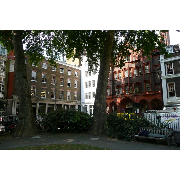 照片 英国(United Kingdom) 伦敦(London) 苏豪广场(Soho Square) 2007-09 12