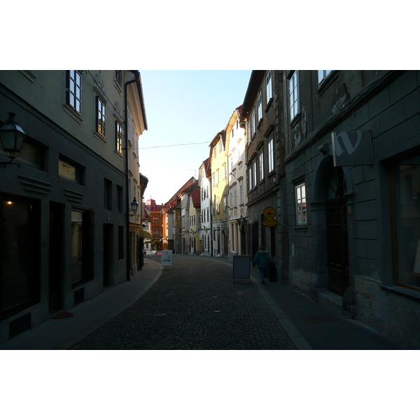 照片 斯洛文尼亚(Slovenia) 卢布尔雅那(Ljubljana) 历史中心(Historic Centre) 2008-01 21