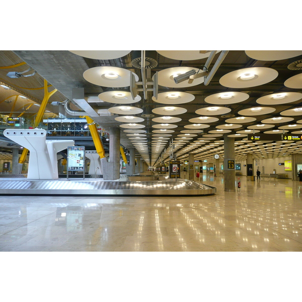 照片 西班牙(Spain) 马德里(Madrid) 巴拉哈斯机场(Barajas Airport) 2007-09 88