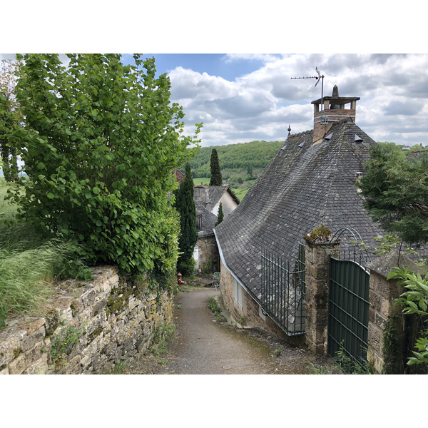 照片 法国(France) 蒂雷讷(Turenne) 2018-04 103