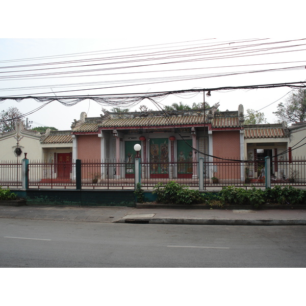 照片 泰国(Thailand) 清迈(Chiang Mai) 护城河内(Inside Canal) 阿拉路（护城河）(Arrak Road(Canal)) 2006-04 5
