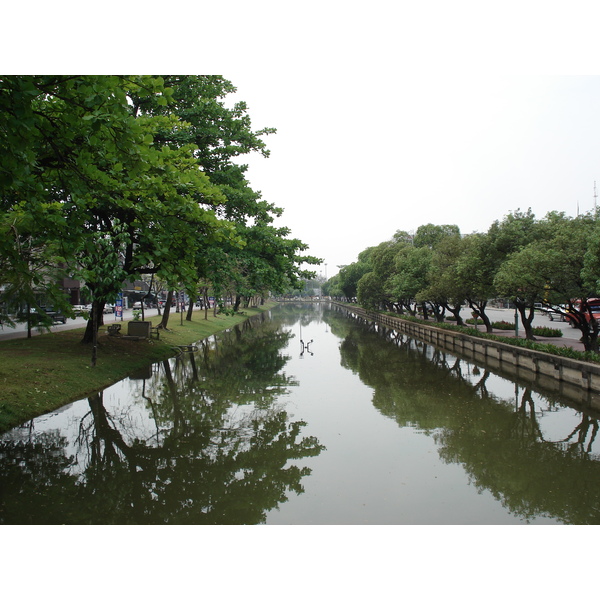 照片 泰国(Thailand) 清迈(Chiang Mai) 护城河内(Inside Canal) 阿拉路（护城河）(Arrak Road(Canal)) 2006-04 3