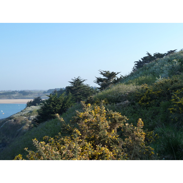 照片 法国(France) 圣库隆(St Coulomb) 2010-04 16