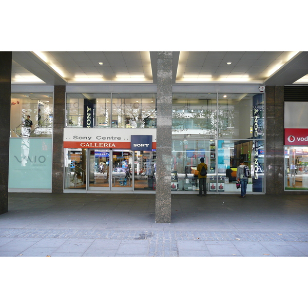 照片 英国(United Kingdom) 伦敦(London) 托特纳姆法院路(Tottenham Court Road) 2007-09 1